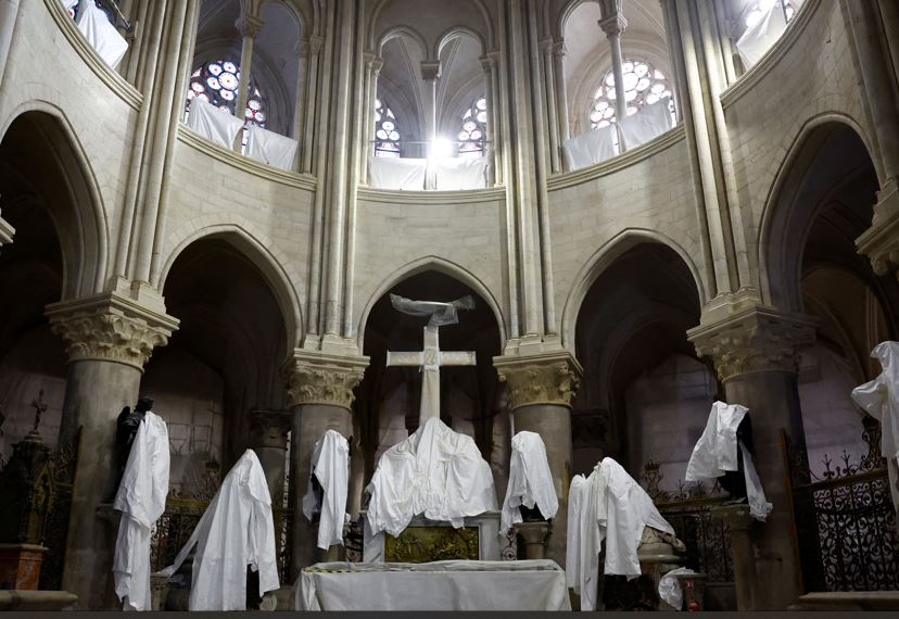 Catedral de Notre Dame contará con seis vitrales del siglo XXI