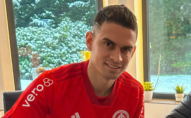 Jugador colombiano dejó el Frankfurt y llegó a Internacional de Brasil