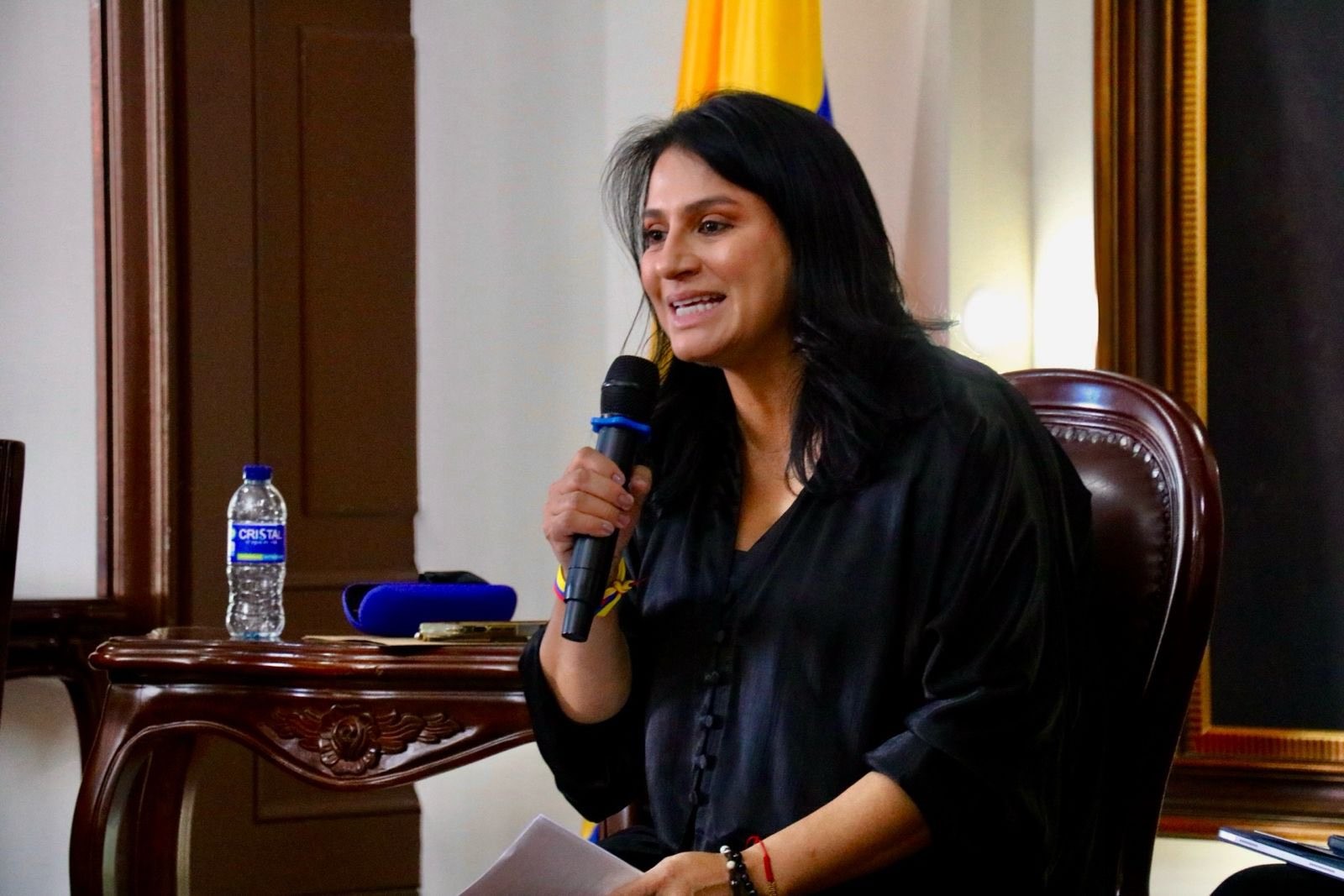 Afinidad ideológica Petro – Maduro raya en complicidad criminal: Holguín