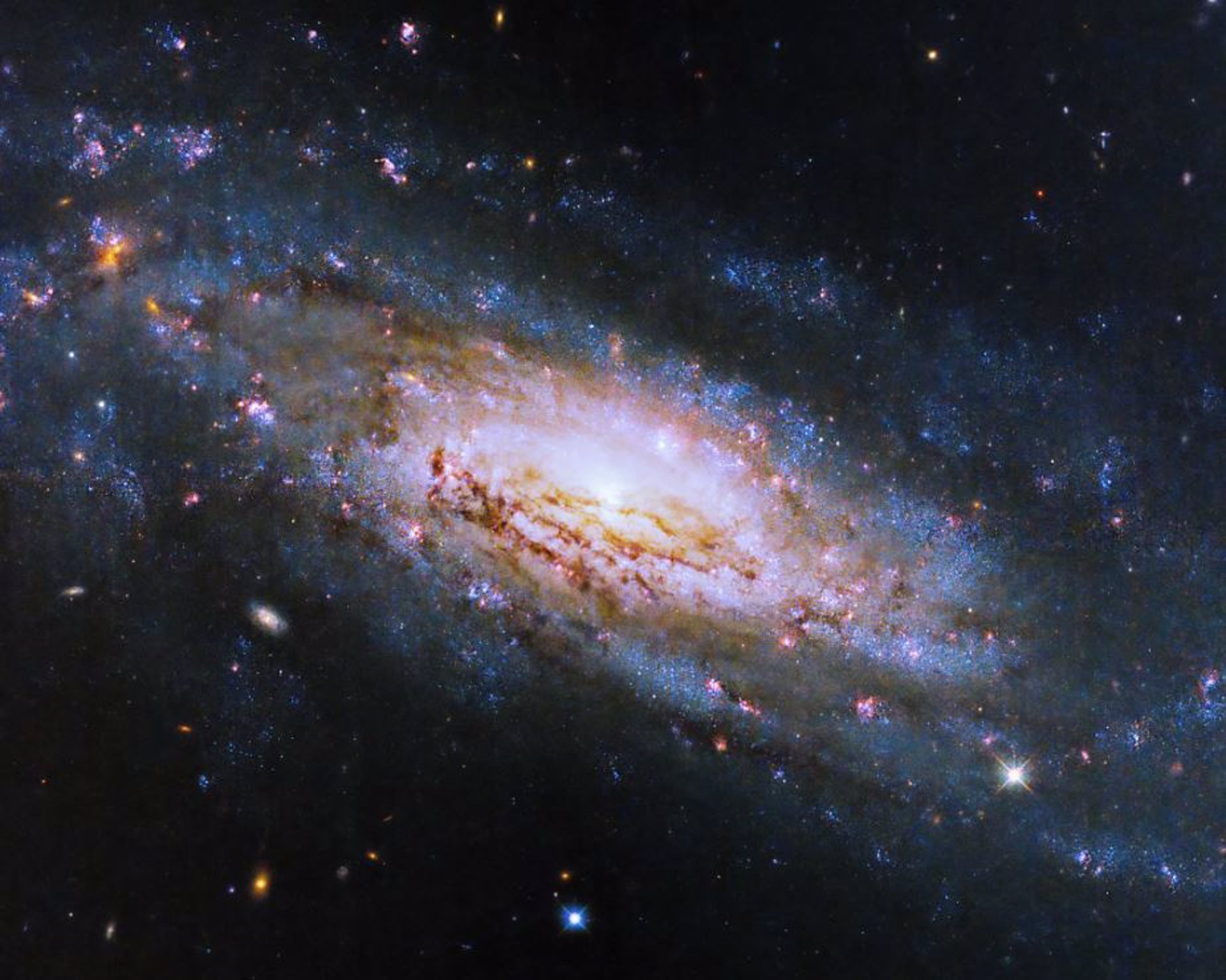 La galaxia espiral NGC 4951